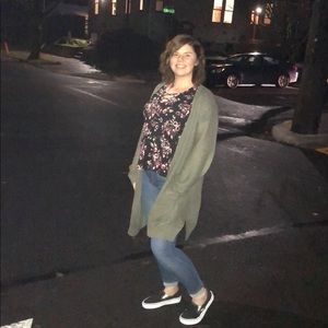 Meet your Posher, Kayla